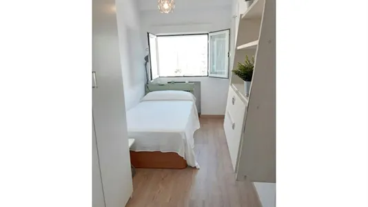 Rooms in Madrid Retiro - photo 10