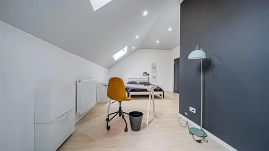 Rooms in Charleroi - photo 4