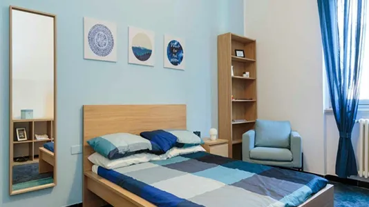Rooms in Milano Zona 8 - Fiera, Gallaratese, Quarto Oggiaro - photo 4
