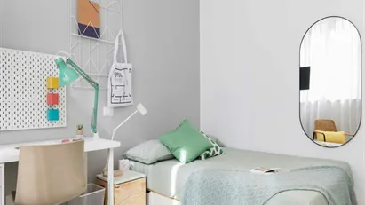 Room for rent in Milano Zona 5 - Vigentino, Chiaravalle, Gratosoglio, Milan