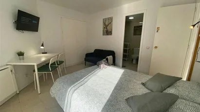 Room for rent in Madrid Puente de Vallecas, Madrid