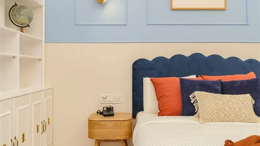 Rooms in Barcelona Eixample - photo 10