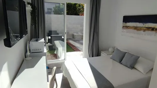 Rooms in El Prat de Llobregat - photo 1