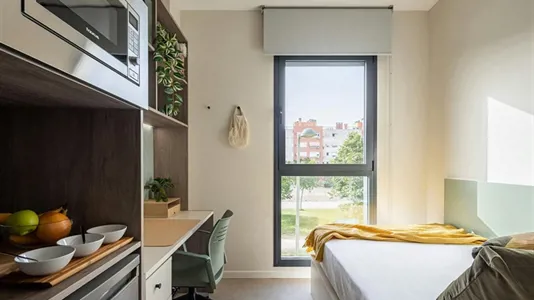 Rooms in Getafe - photo 1