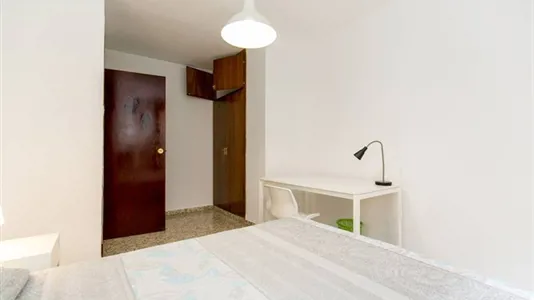 Rooms in Granada - photo 1