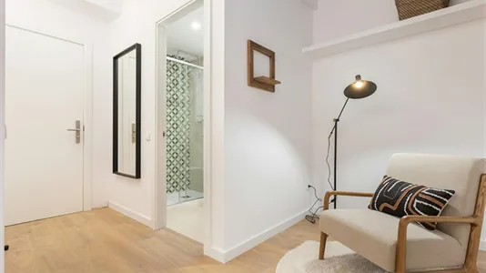 Rooms in Barcelona Sants-Montjuïc - photo 4