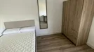 Room for rent, Barcelona Sant Martí, Barcelona, &lt;span class=&quot;blurred street&quot; onclick=&quot;ProcessAdRequest(13136471)&quot;&gt;&lt;span class=&quot;hint&quot;&gt;See streetname&lt;/span&gt;[xxxxxxxxxxxxx]&lt;/span&gt;