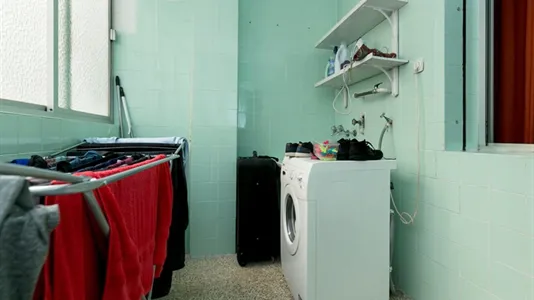 Rooms in Granada - photo 9
