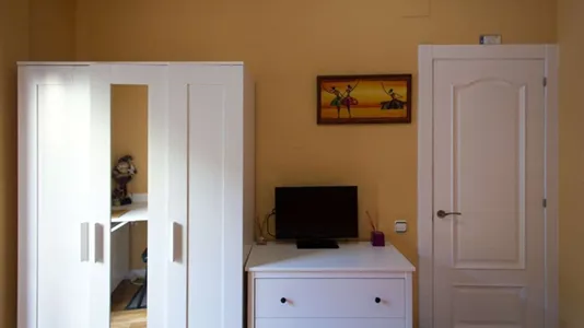 Rooms in Barcelona Sant Martí - photo 4