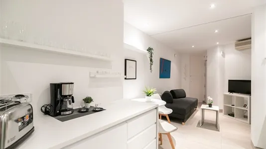 Apartments in Barcelona Ciutat Vella - photo 6