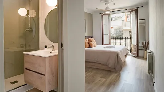 Rooms in Barcelona Ciutat Vella - photo 1