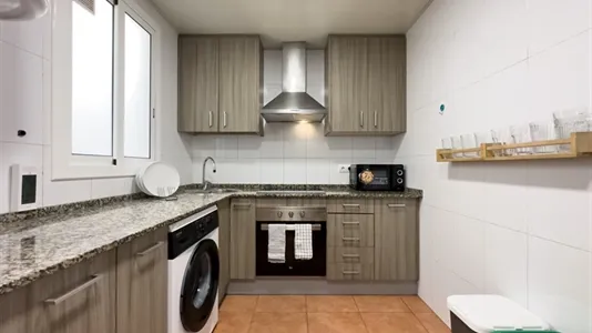 Rooms in Barcelona Ciutat Vella - photo 6