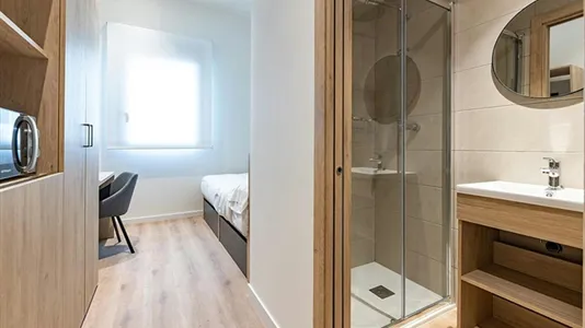 Rooms in Murcia - photo 2