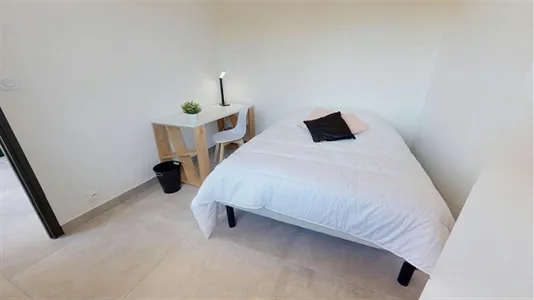 Rooms in Lyon - photo 3
