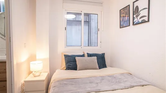 Rooms in Valencia Ciutat Vella - photo 2