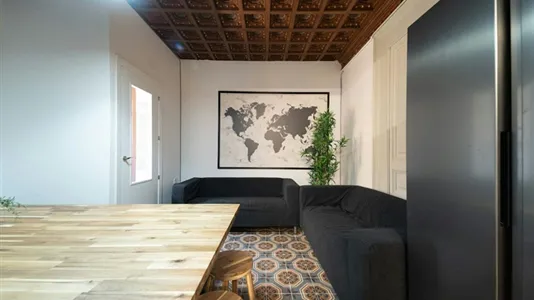 Rooms in Barcelona Ciutat Vella - photo 5