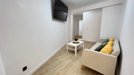 Rooms in el Camí de Vera - photo 10