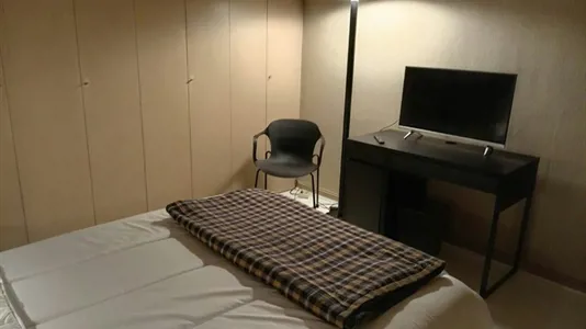 Rooms in Barcelona Eixample - photo 3