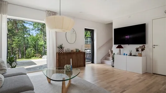 Houses in Österåker - photo 4