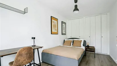 Room for rent in Pontoise, Île-de-France