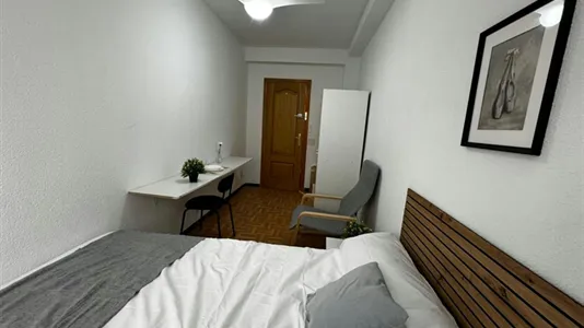 Rooms in Madrid Carabanchel - photo 9