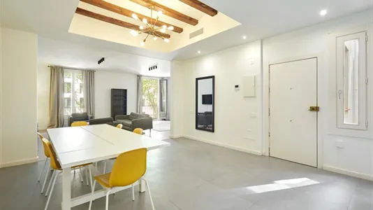 Apartments in Barcelona Ciutat Vella - photo 3