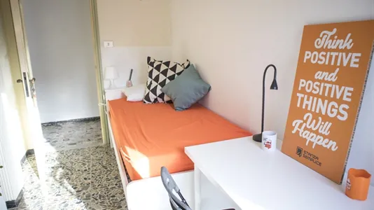 Rooms in Cagliari - photo 3