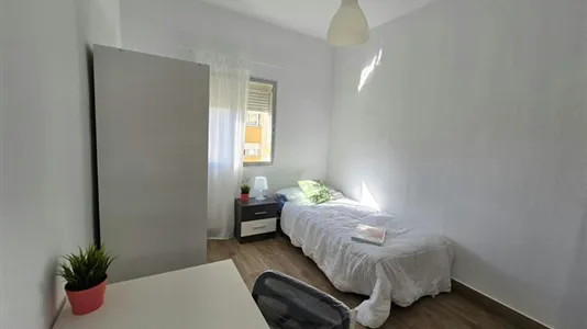Rooms in Bami - photo 2