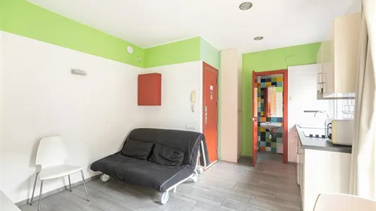 Apartments in Barcelona Ciutat Vella - photo 2
