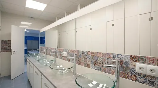 Rooms in Madrid Centro - photo 4