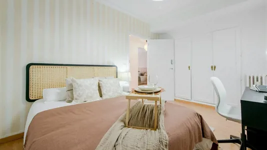 Rooms in Madrid Chamberí - photo 3
