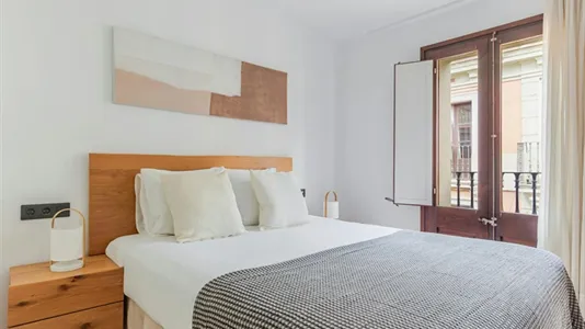 Apartments in Barcelona Ciutat Vella - photo 8