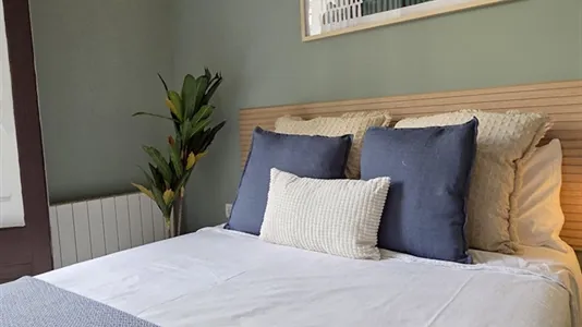 Rooms in Barcelona Eixample - photo 8