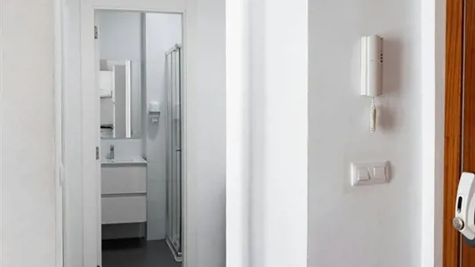 Apartments in Valencia Ciutat Vella - photo 2