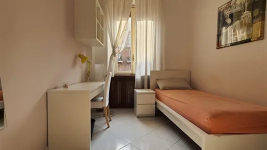 Rooms in Turin - photo 3