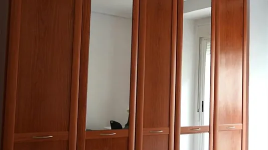 Rooms in Madrid Centro - photo 9