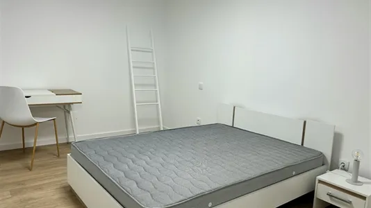 Rooms in Aveiro - photo 1