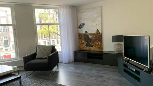 Apartments in Amsterdam Centrum - photo 2
