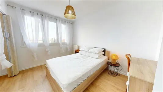 Rooms in Lyon - photo 1