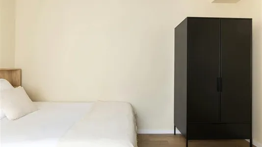 Rooms in Madrid Chamberí - photo 4