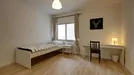 Room for rent, Stuttgart-Mitte, Stuttgart, &lt;span class=&quot;blurred street&quot; onclick=&quot;ProcessAdRequest(13722669)&quot;&gt;&lt;span class=&quot;hint&quot;&gt;See streetname&lt;/span&gt;[xxxxxxxxxxxxx]&lt;/span&gt;