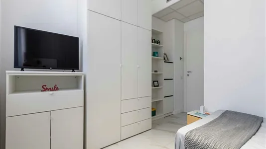 Rooms in Milano Zona 5 - Vigentino, Chiaravalle, Gratosoglio - photo 5