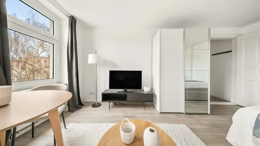 Apartments in Berlin Neukölln - photo 4