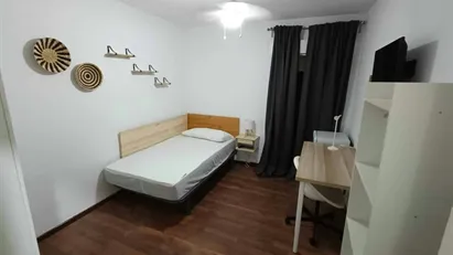 Room for rent in Alcalá de Henares, Comunidad de Madrid