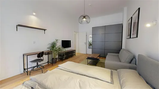 Apartments in Berlin Mitte - photo 5