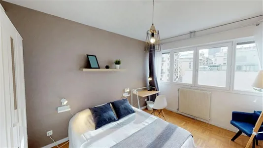 Rooms in Lyon - photo 2