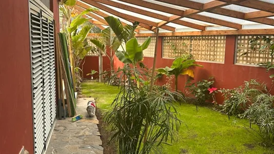 Houses in San Bartolomé de Tirajana - photo 1