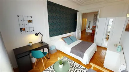 Room for rent in Paris 17ème arrondissement, Paris