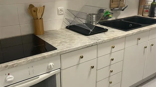 Rooms in Almada - photo 6