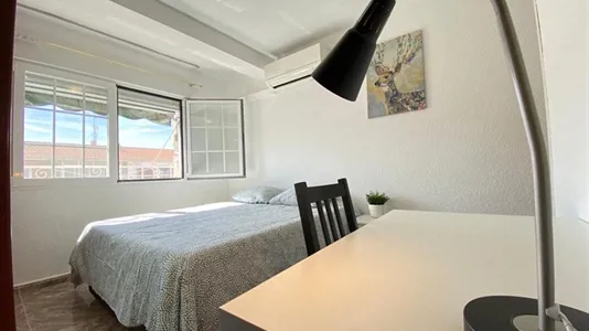 Rooms in Getafe - photo 2